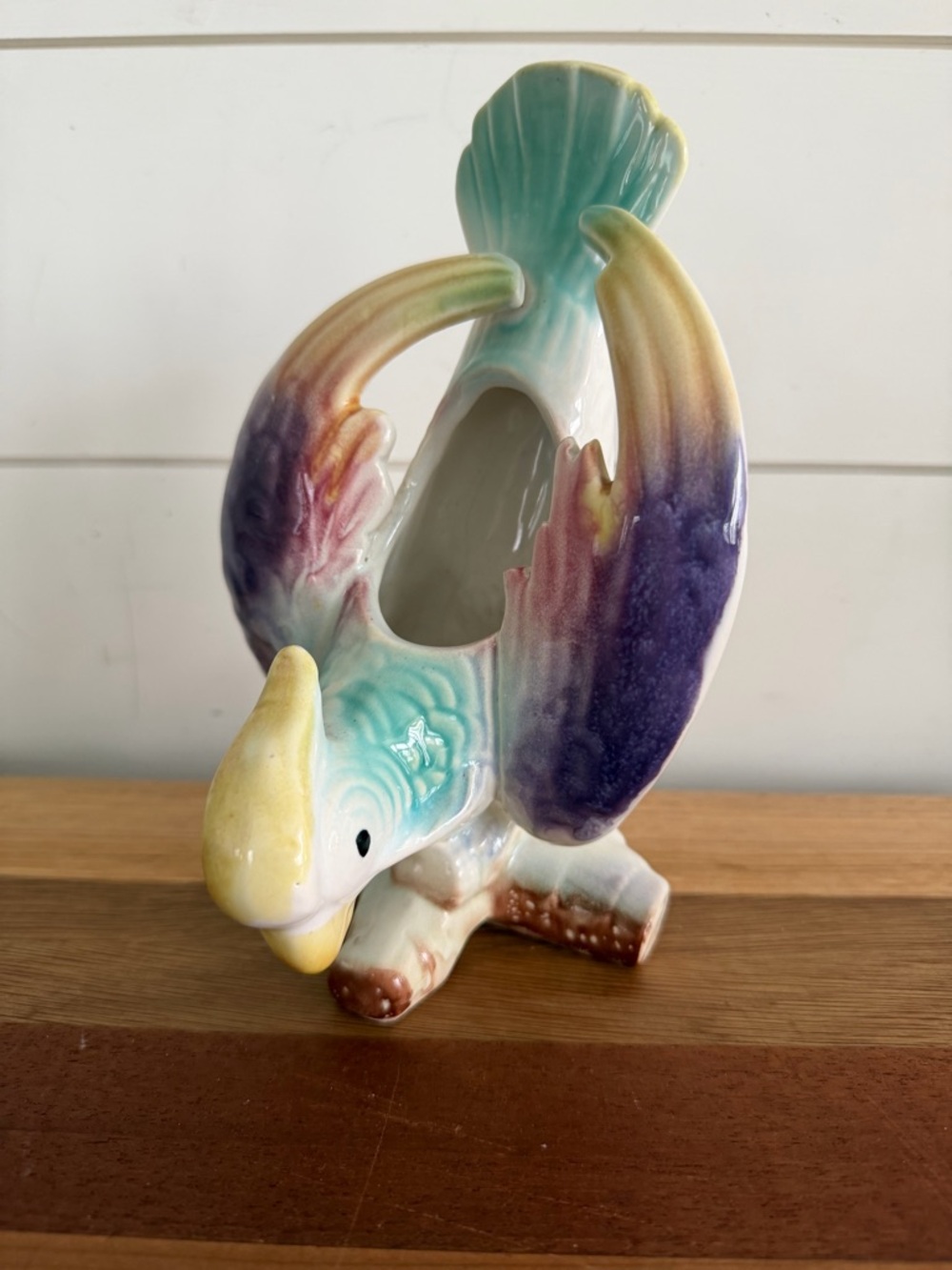 Vintage Morton Pottery Ceramic Cockatoo Bird Parrot Pocket Wall Vase